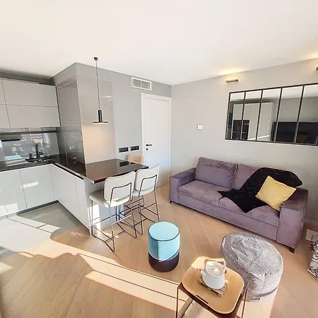 Nestor&jeeves -perle Doree - Terrace - Design Apartment